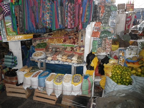 San Pedro flea market in Cusco